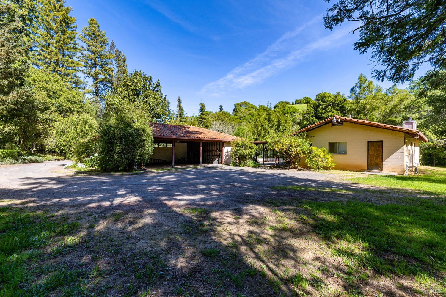 3320 Redwood Road Napa CA 94558