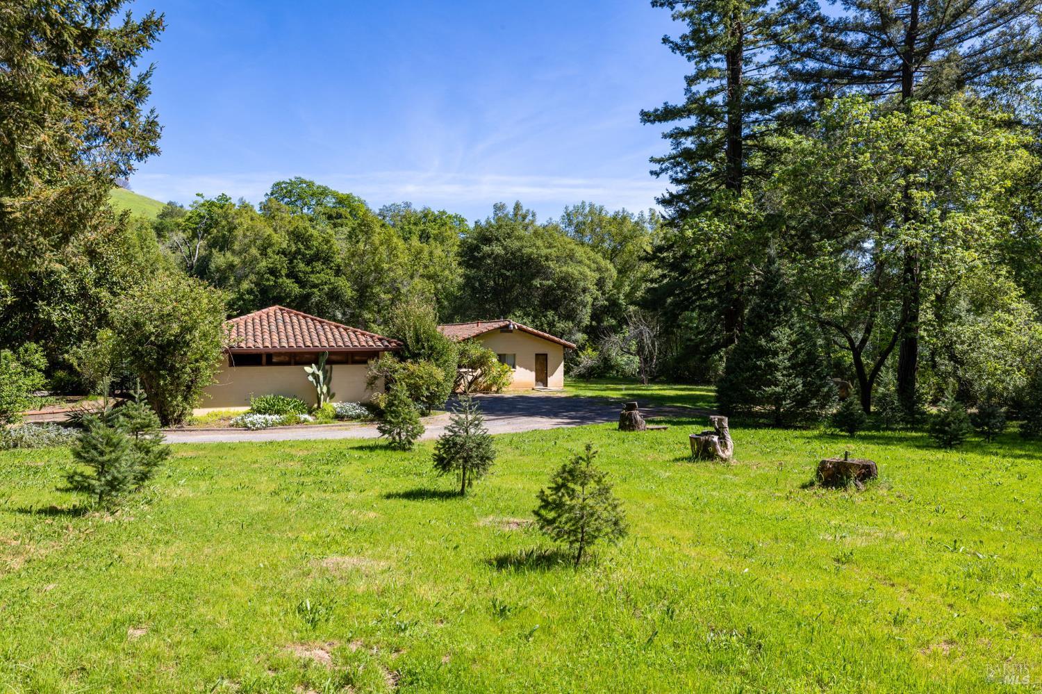 3320 Redwood Road Napa CA 94558