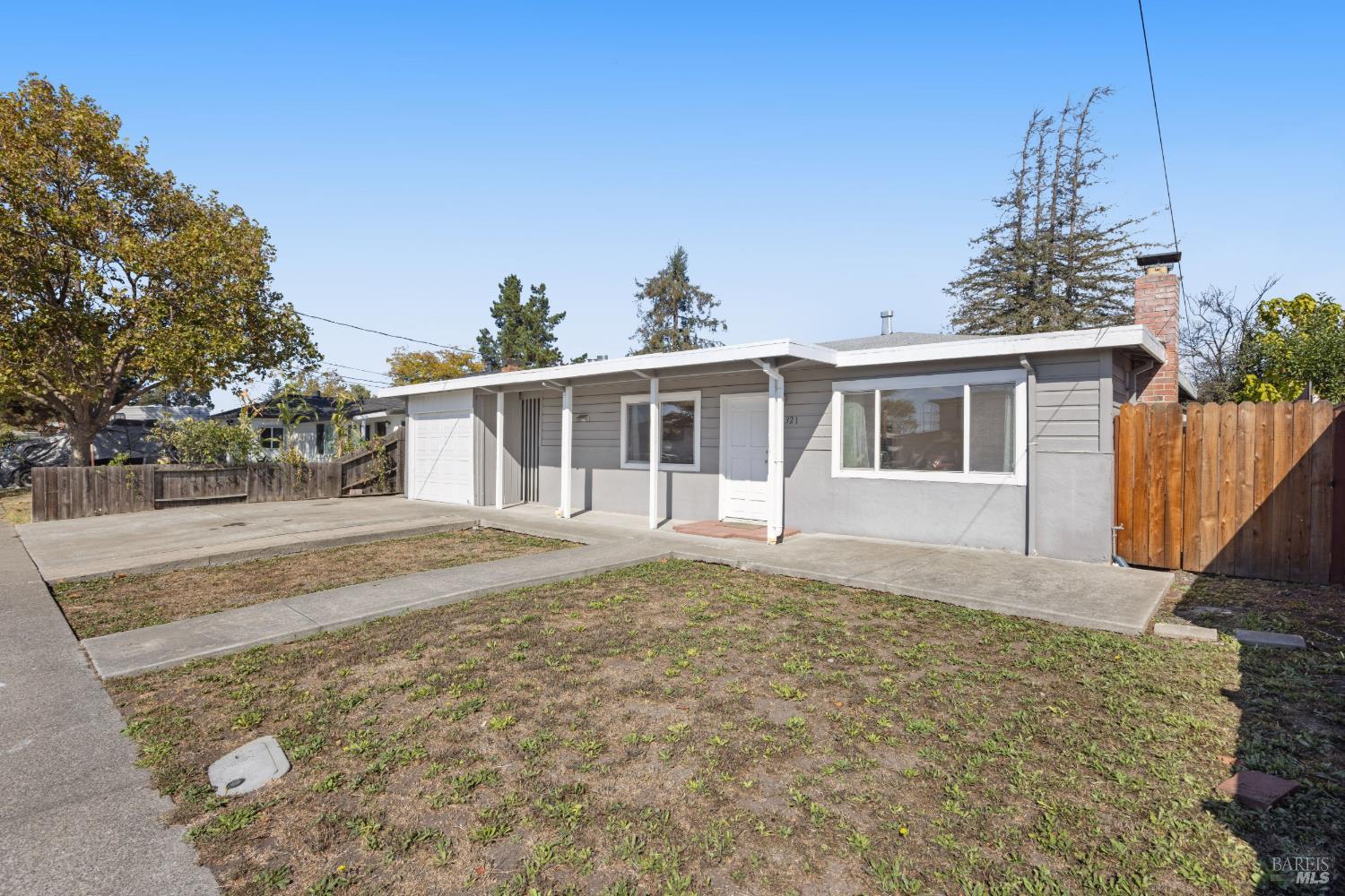 321 Coronado Drive Petaluma CA 94954