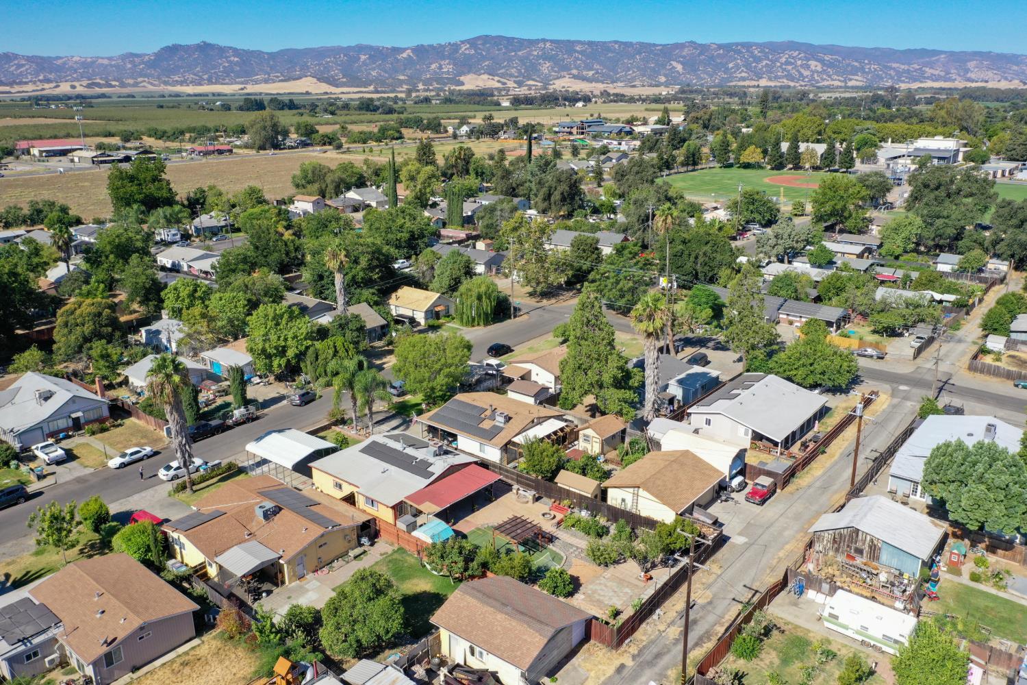 26942 Madison Street Esparto CA 95627