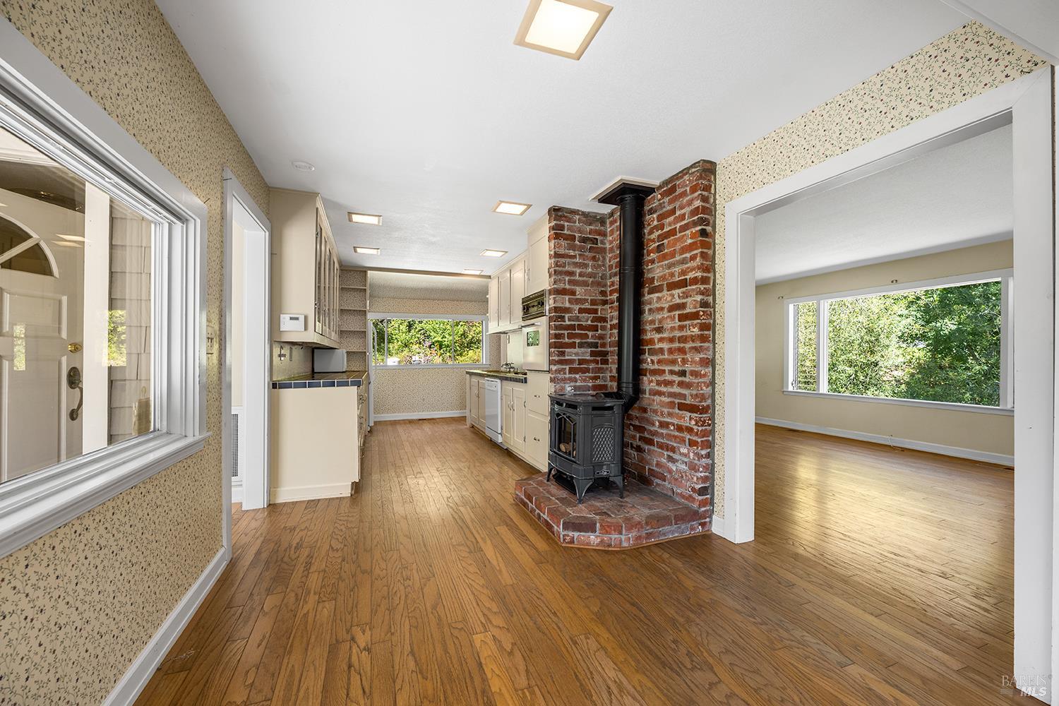 2755 Dyer Avenue Sebastopol CA 95472