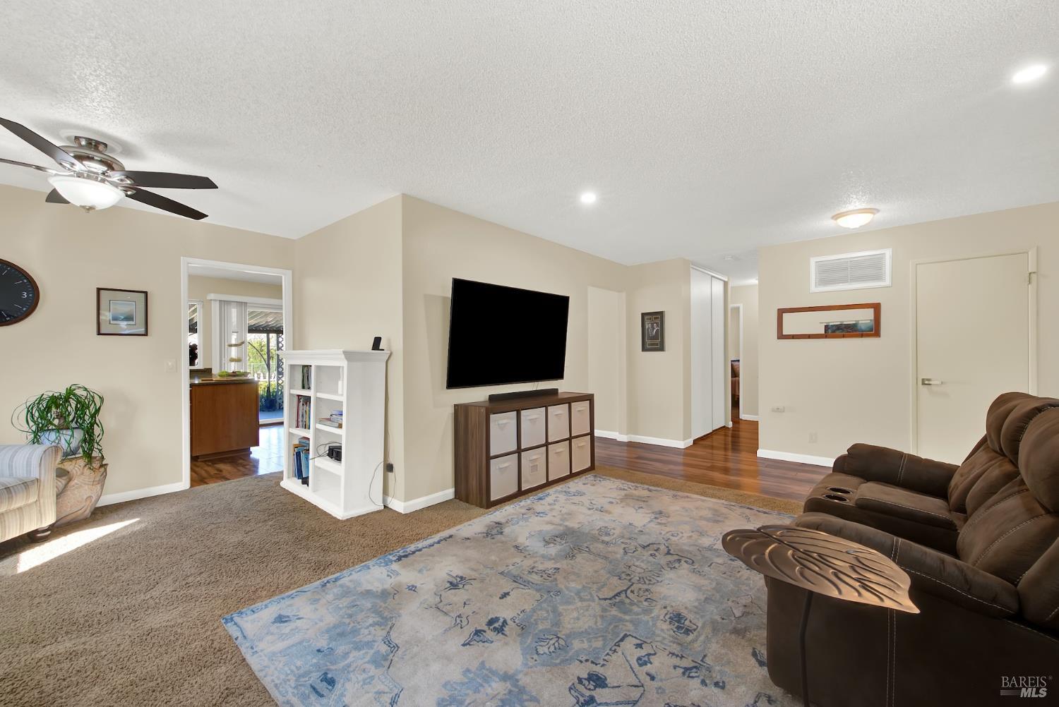 175 Carlsbad Circle Vacaville CA 95687