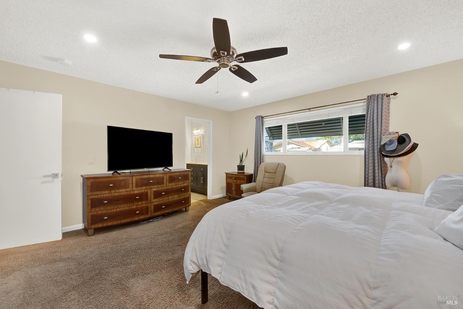 175 Carlsbad Circle Vacaville CA 95687