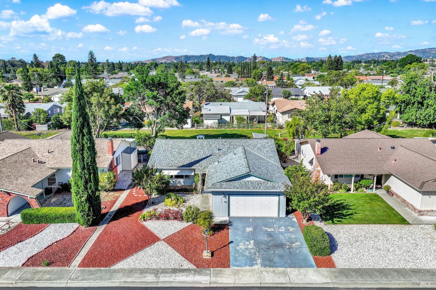 175 Carlsbad Circle Vacaville CA 95687