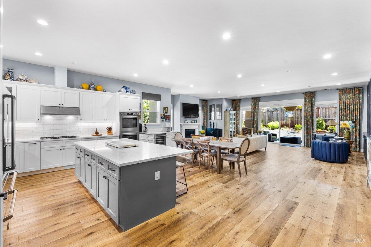 3700 Paxton Place Santa Rosa CA 95404