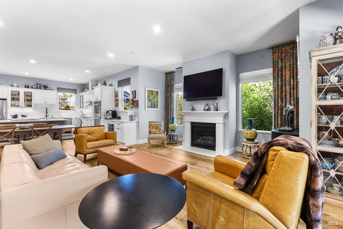 3700 Paxton Place Santa Rosa CA 95404