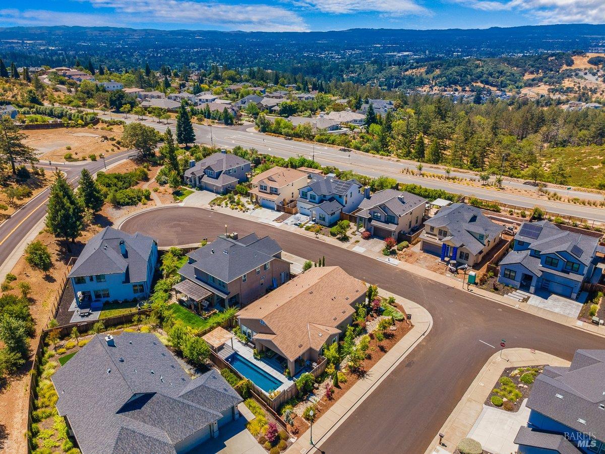 3700 Paxton Place Santa Rosa CA 95404