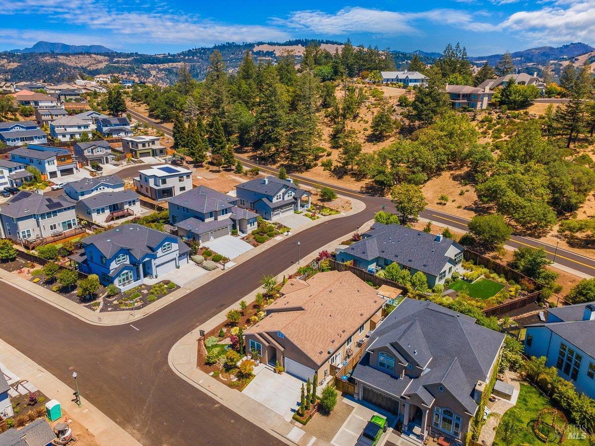 3700 Paxton Place Santa Rosa CA 95404