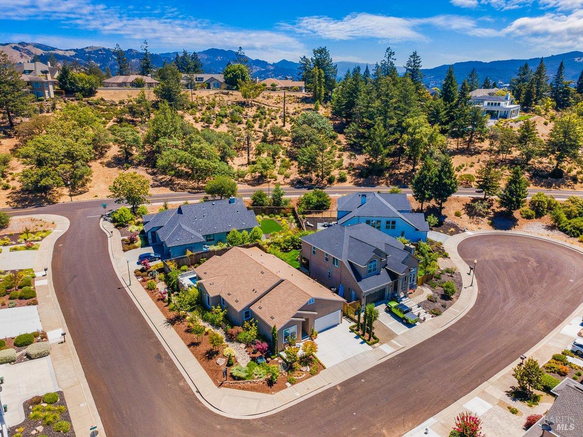 3700 Paxton Place Santa Rosa CA 95404