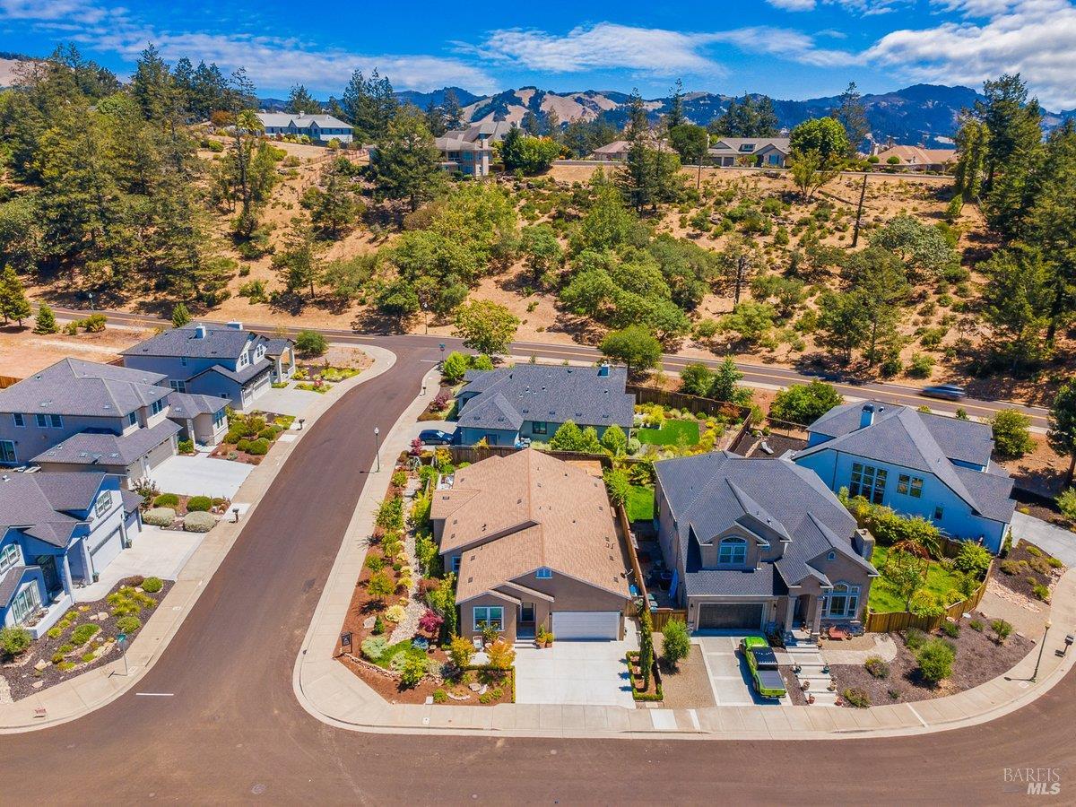 3700 Paxton Place Santa Rosa CA 95404