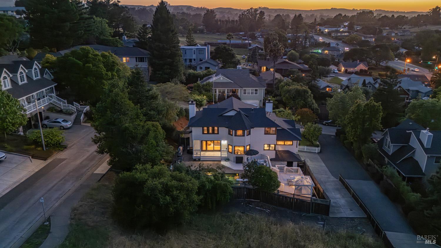 782 El Paseo Drive Petaluma CA 94952