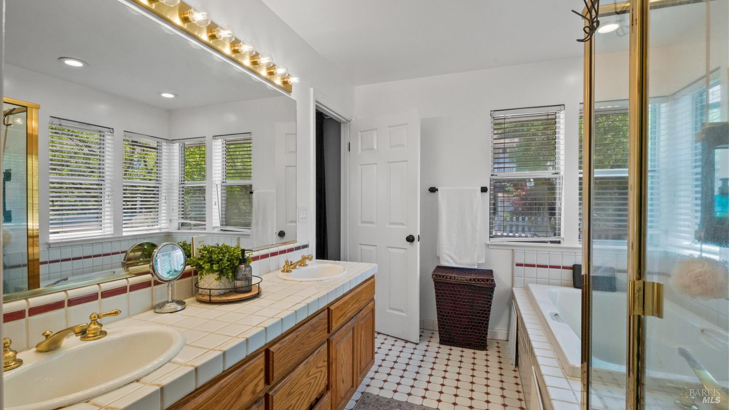 782 El Paseo Drive Petaluma CA 94952