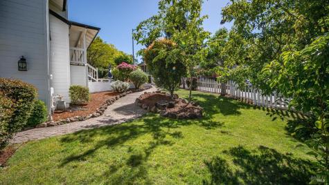 782 El Paseo Drive Petaluma CA 94952