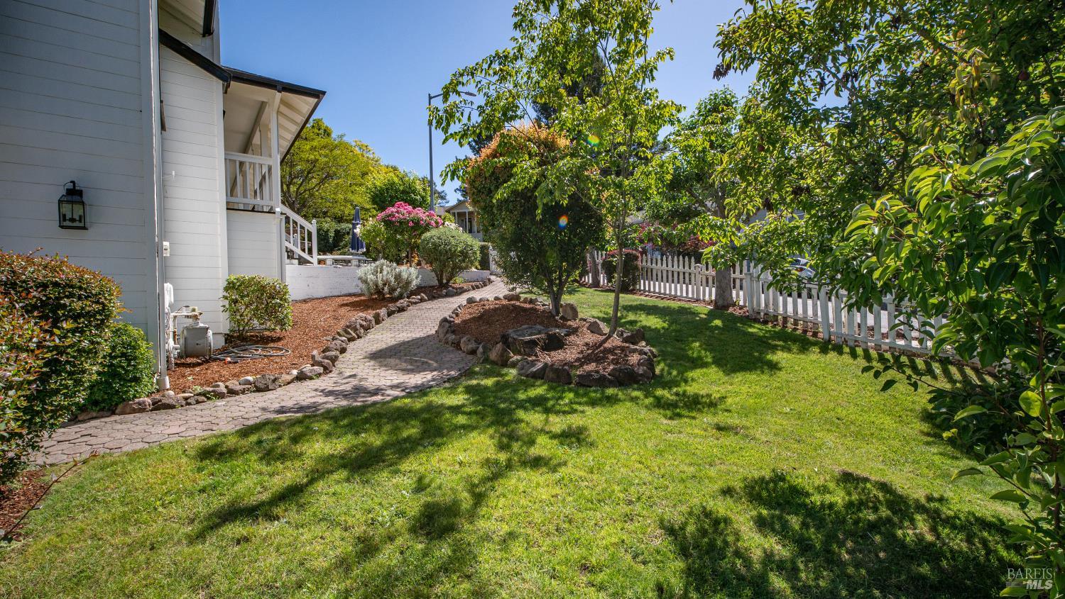 782 El Paseo Drive Petaluma CA 94952