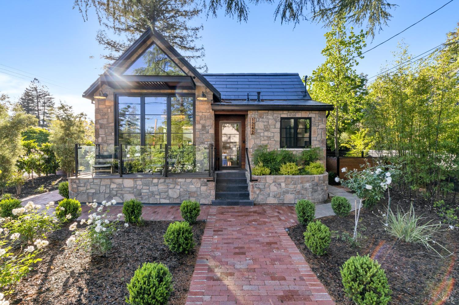1242 Madrona Avenue St. Helena CA 94574