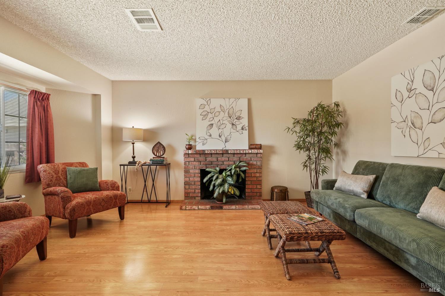 2242 Ross Place Fairfield CA 94533