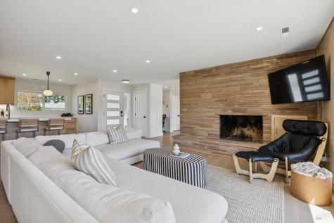 15 Brainerd Avenue Petaluma CA 94952
