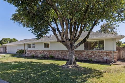 15 Brainerd Avenue Petaluma CA 94952