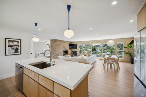 15 Brainerd Avenue Petaluma CA 94952