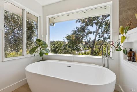 15 Brainerd Avenue Petaluma CA 94952