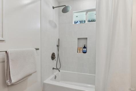 15 Brainerd Avenue Petaluma CA 94952