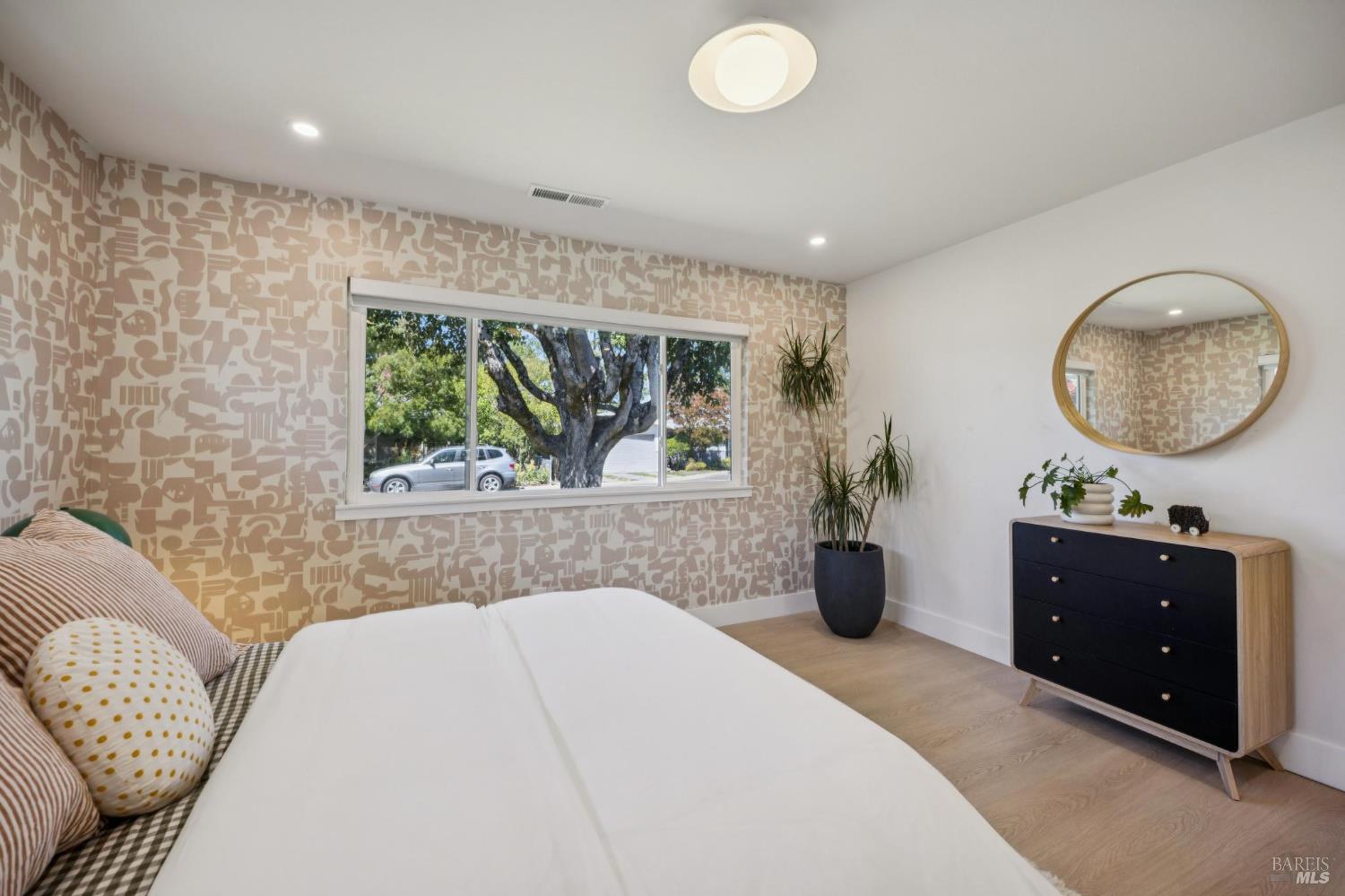15 Brainerd Avenue Petaluma CA 94952