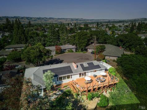 15 Brainerd Avenue Petaluma CA 94952