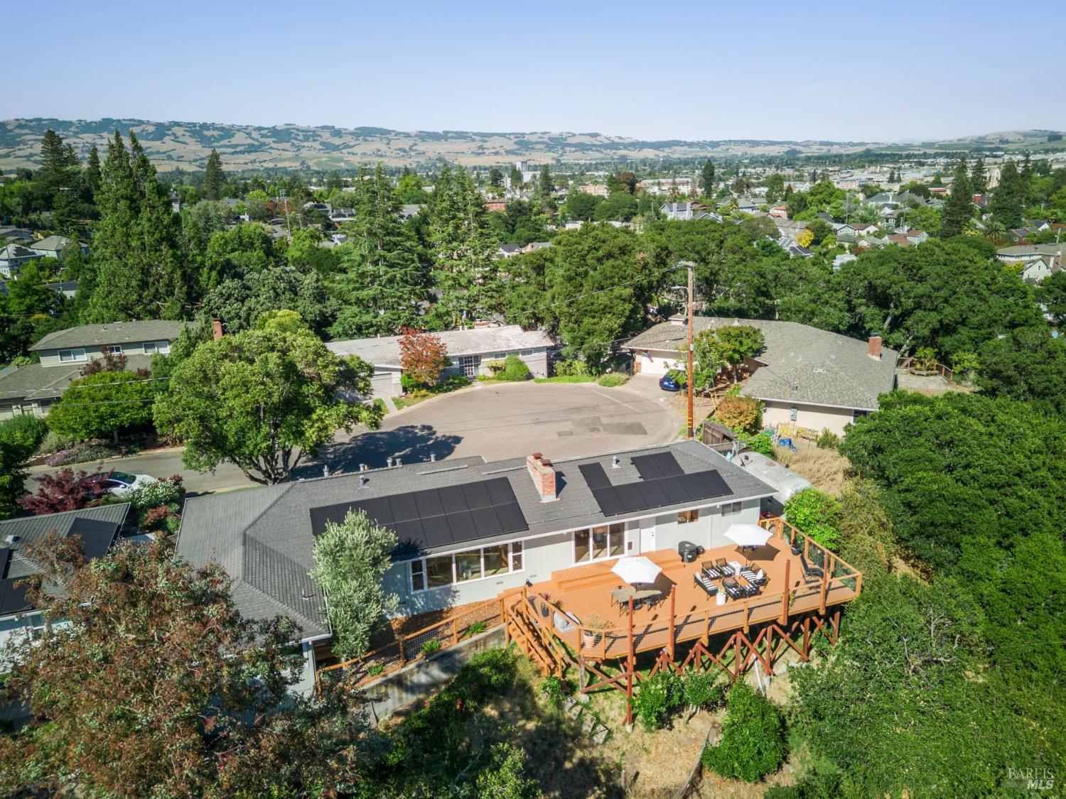 15 Brainerd Avenue Petaluma CA 94952