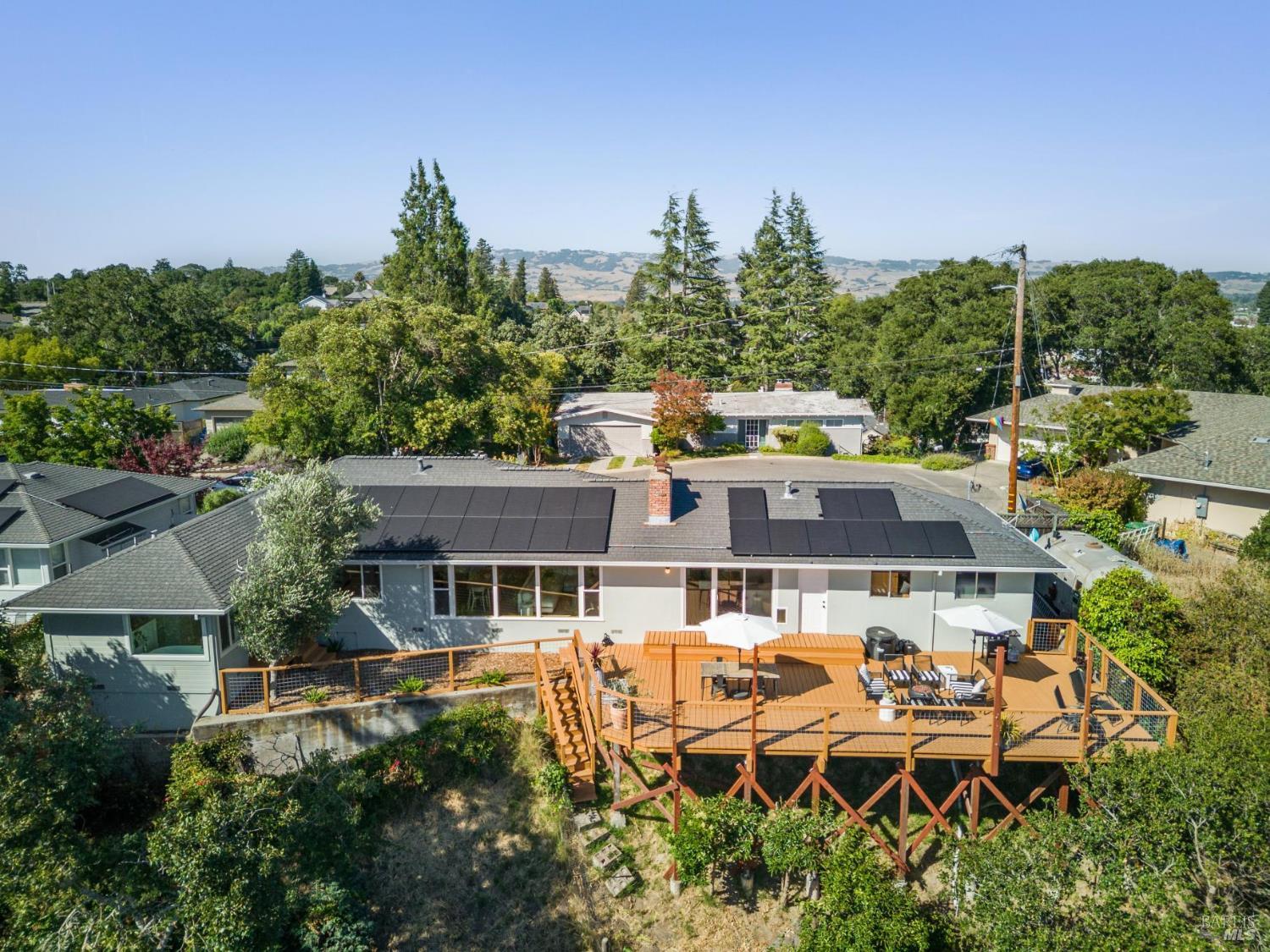 15 Brainerd Avenue Petaluma CA 94952