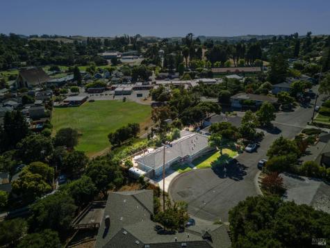 15 Brainerd Avenue Petaluma CA 94952