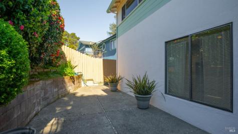 1104 Birch Drive Petaluma CA 94952