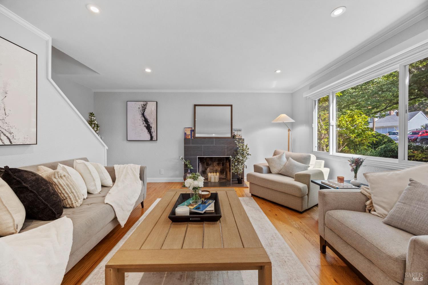 229 Blackstone Drive San Rafael CA 94903