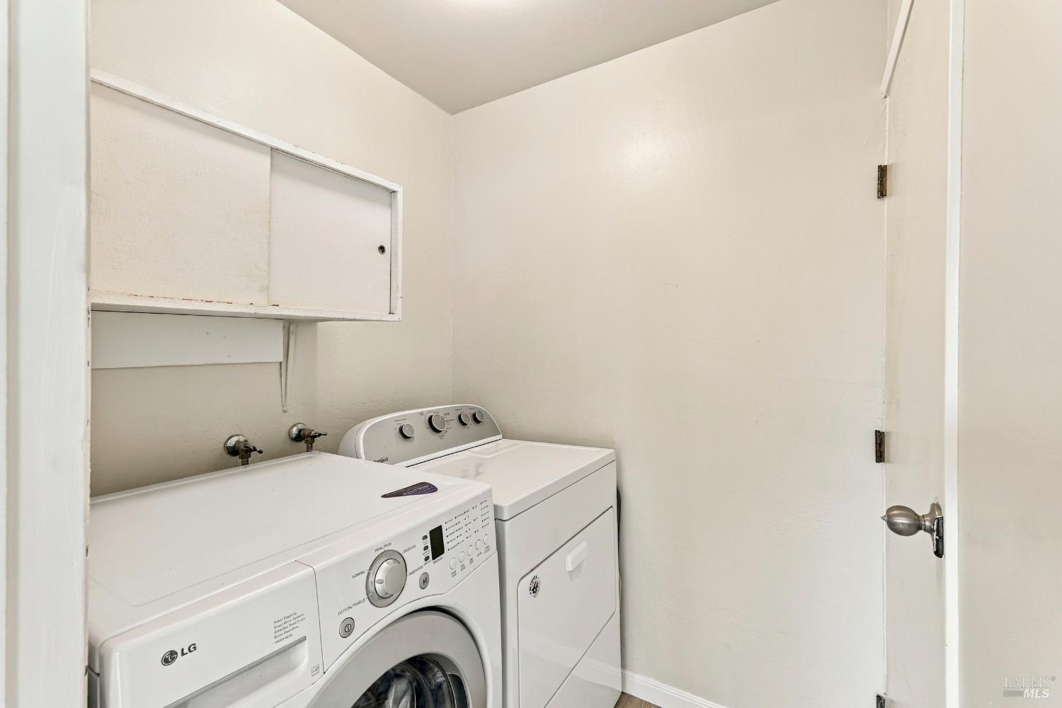 17 Eastside Circle Petaluma CA 94954