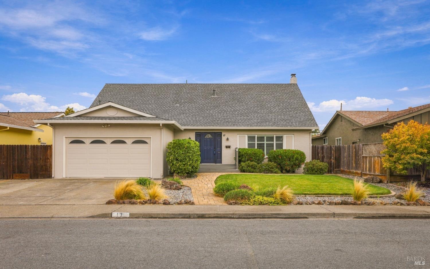 17 Eastside Circle Petaluma CA 94954