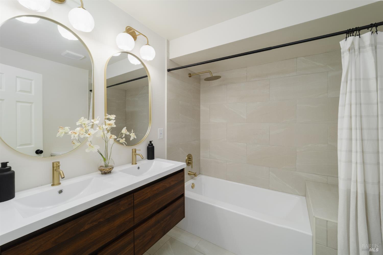 8061 Elphick Road Sebastopol CA 95472