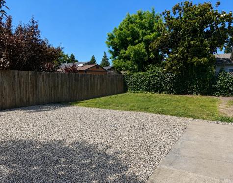 1558 W 3rd Street Santa Rosa CA 95401