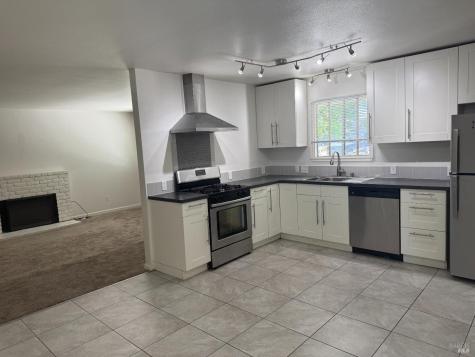 1558 W 3rd Street Santa Rosa CA 95401