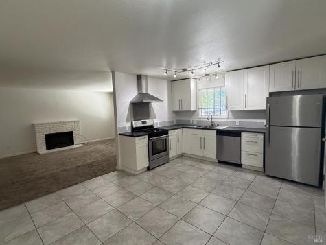 1558 W 3rd Street Santa Rosa CA 95401