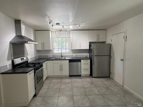 1558 W 3rd Street Santa Rosa CA 95401