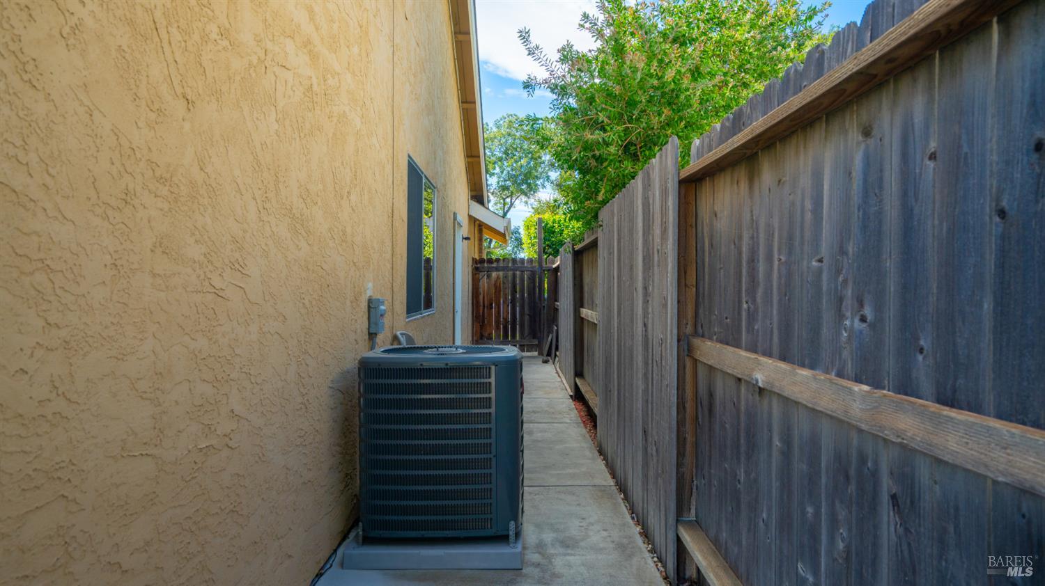 848 Arbor Oaks Drive Vacaville CA 95687
