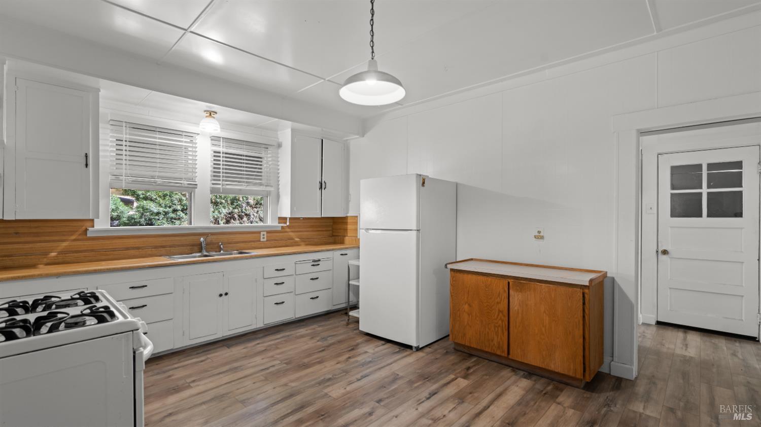 143 Magnolia Avenue Vacaville CA 95688
