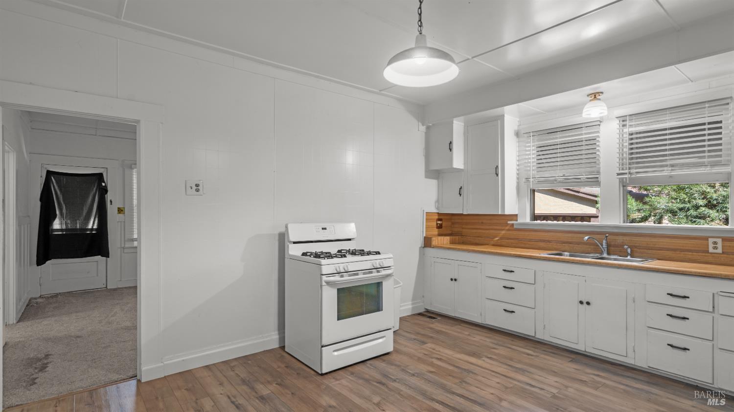 143 Magnolia Avenue Vacaville CA 95688