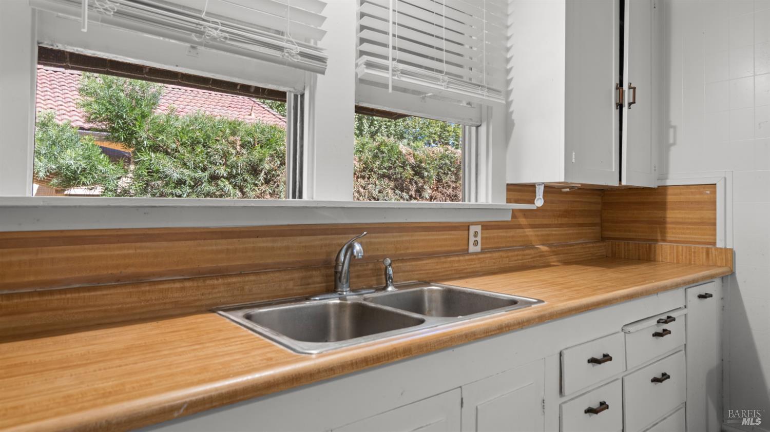 143 Magnolia Avenue Vacaville CA 95688