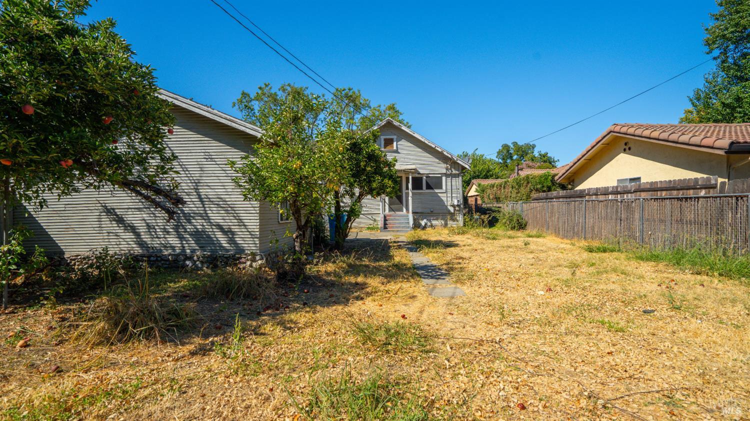143 Magnolia Avenue Vacaville CA 95688
