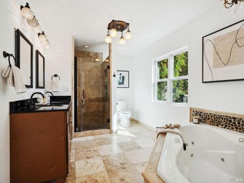 528 Sanns Lane Healdsburg CA 95448