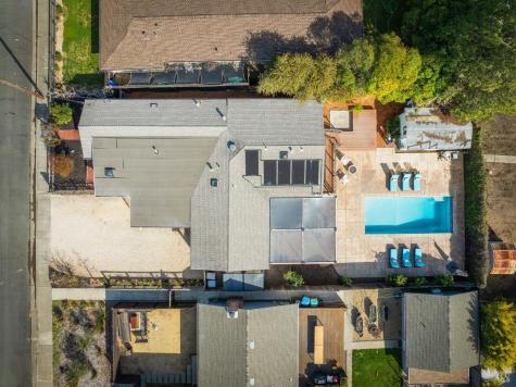 528 Sanns Lane Healdsburg CA 95448