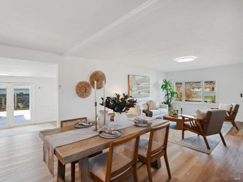 528 Sanns Lane Healdsburg CA 95448