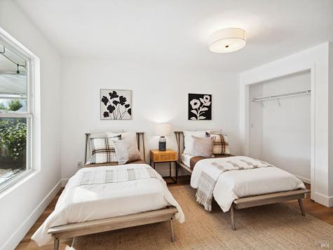 528 Sanns Lane Healdsburg CA 95448