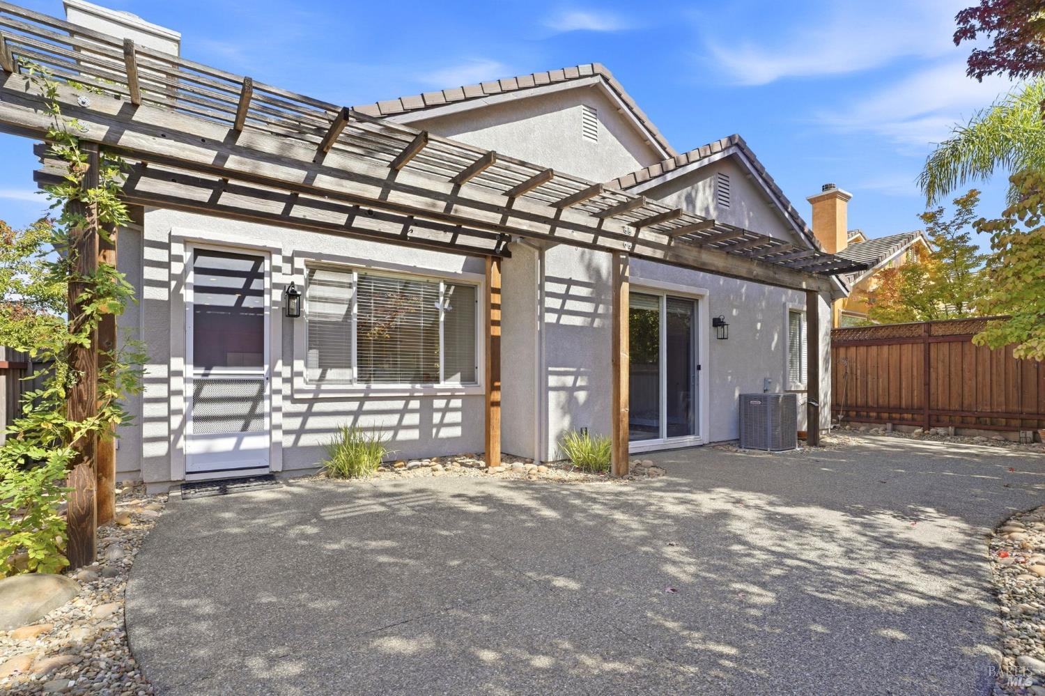 1278 Eagle Drive Windsor CA 95492