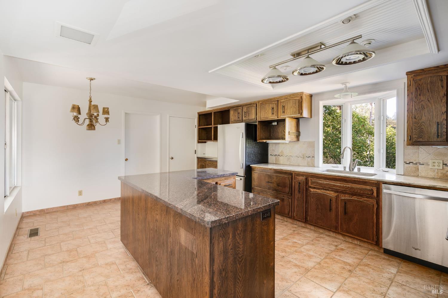 1291 Rockland Drive St. Helena CA 94574